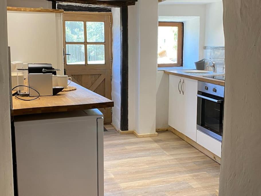 Spacious 1 Bed Home With Shared Pool Champagnac-la-Rivière Eksteriør bilde